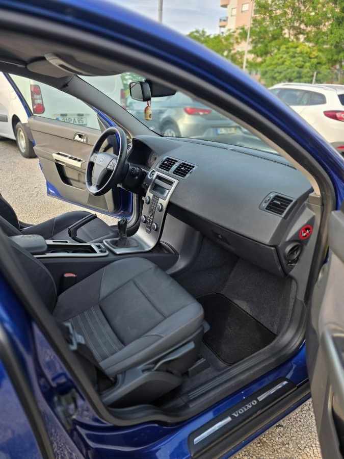 volvo-v50-2009-diesel-1560cc