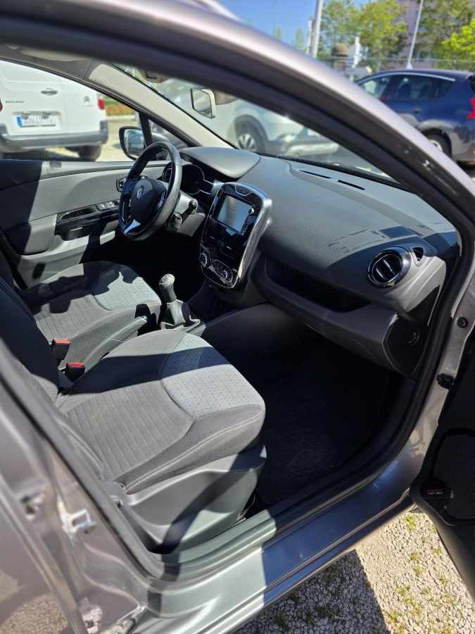 renault-clio-sport-tourer-2014-diesel-1461cc