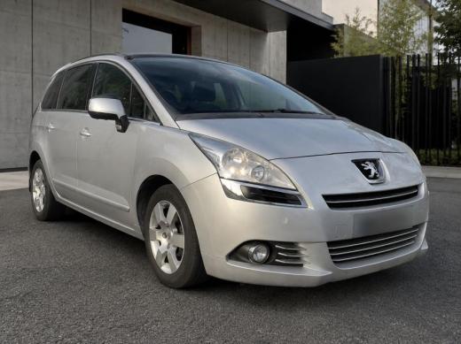 peugeot-5008-2013-diesel-1560cc