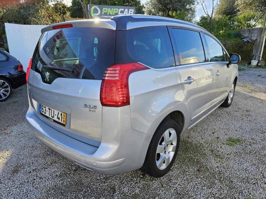 peugeot-5008-2013-diesel-1560cc