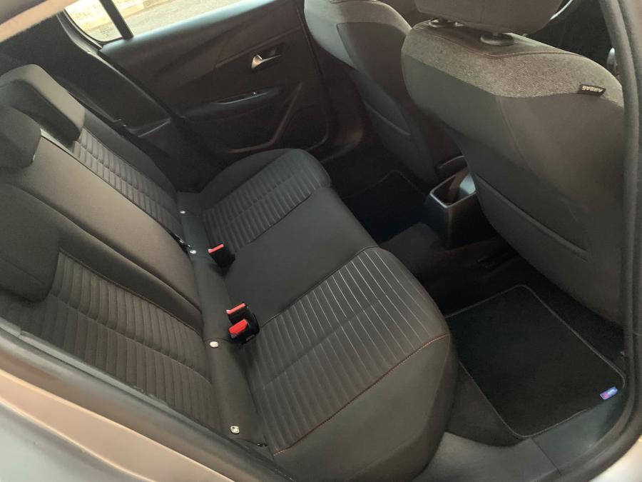 peugeot-208-2021-gasolina-1199cc