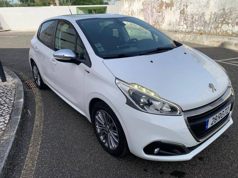 peugeot-208-2016-gasolina-1199cc