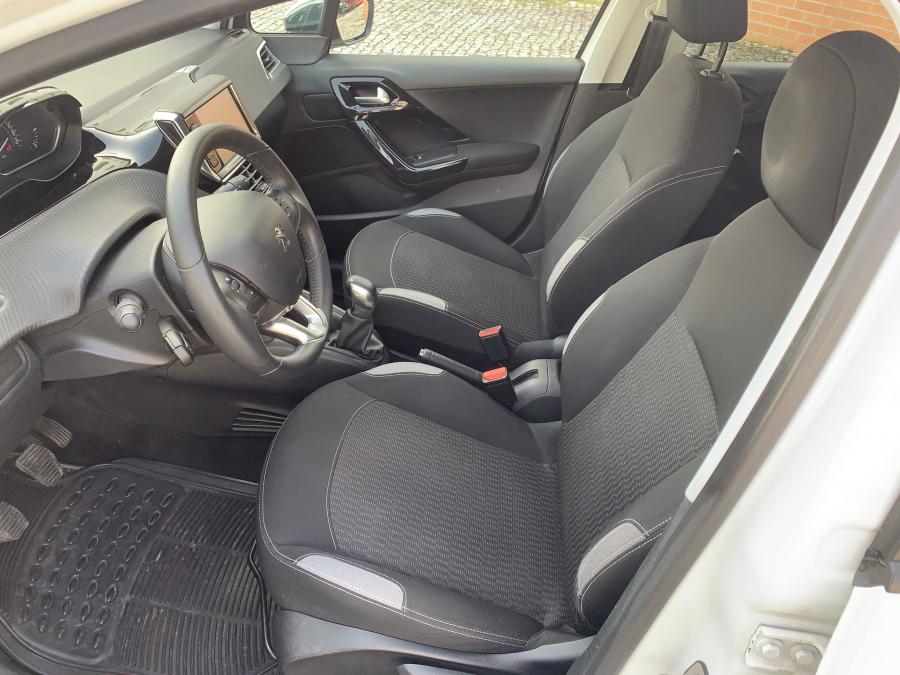 peugeot-208-2016-gasolina-1199cc