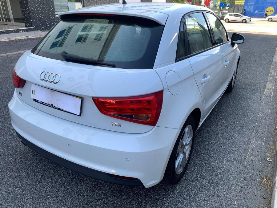 audi-a1-sportback-2015-diesel-1598cc