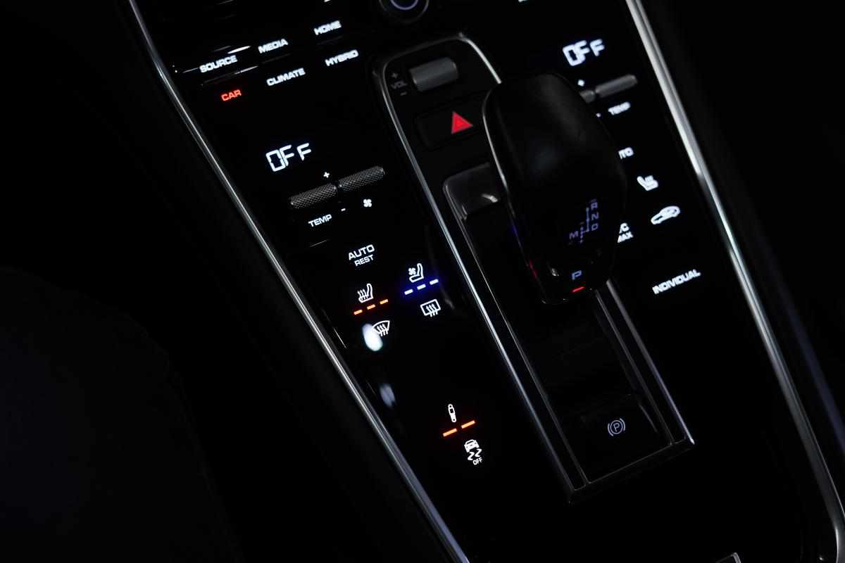 porsche-panamera-4-e-hybrid-2020-gasolina-2894cc