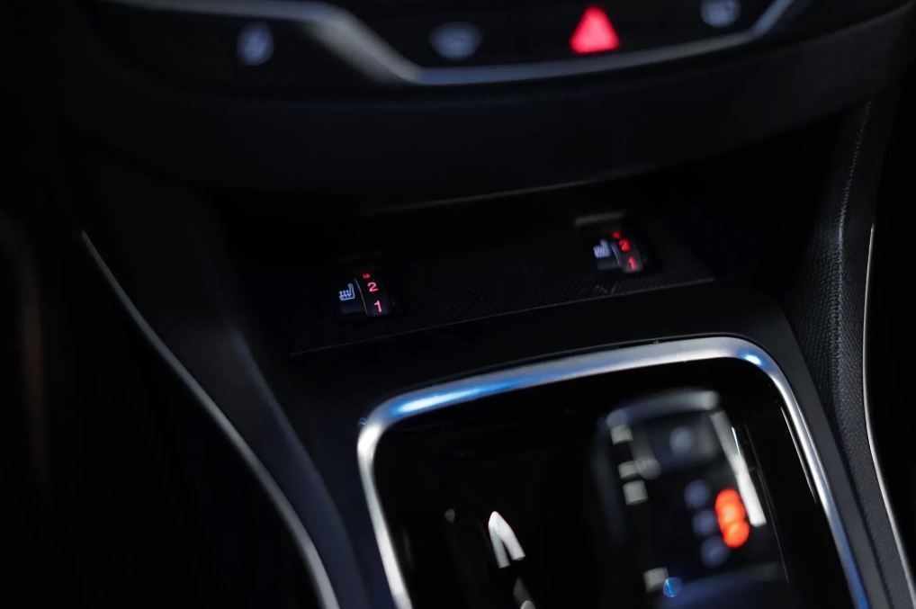 peugeot-308-sw-2021-diesel-1499cc