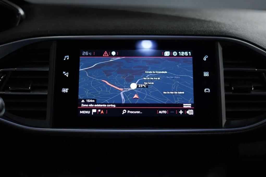 peugeot-308-sw-2021-diesel-1499cc