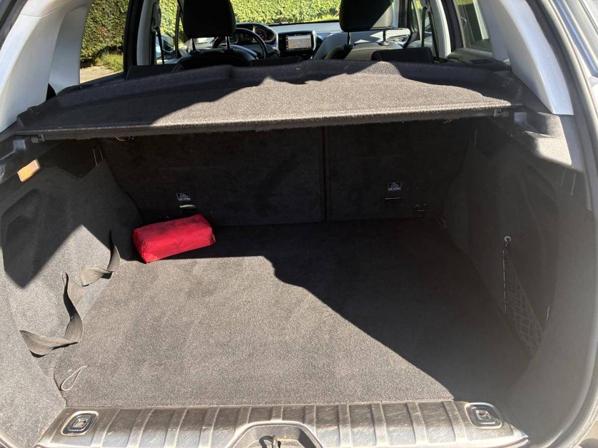 peugeot-2008-2016-gasolina-1199cc