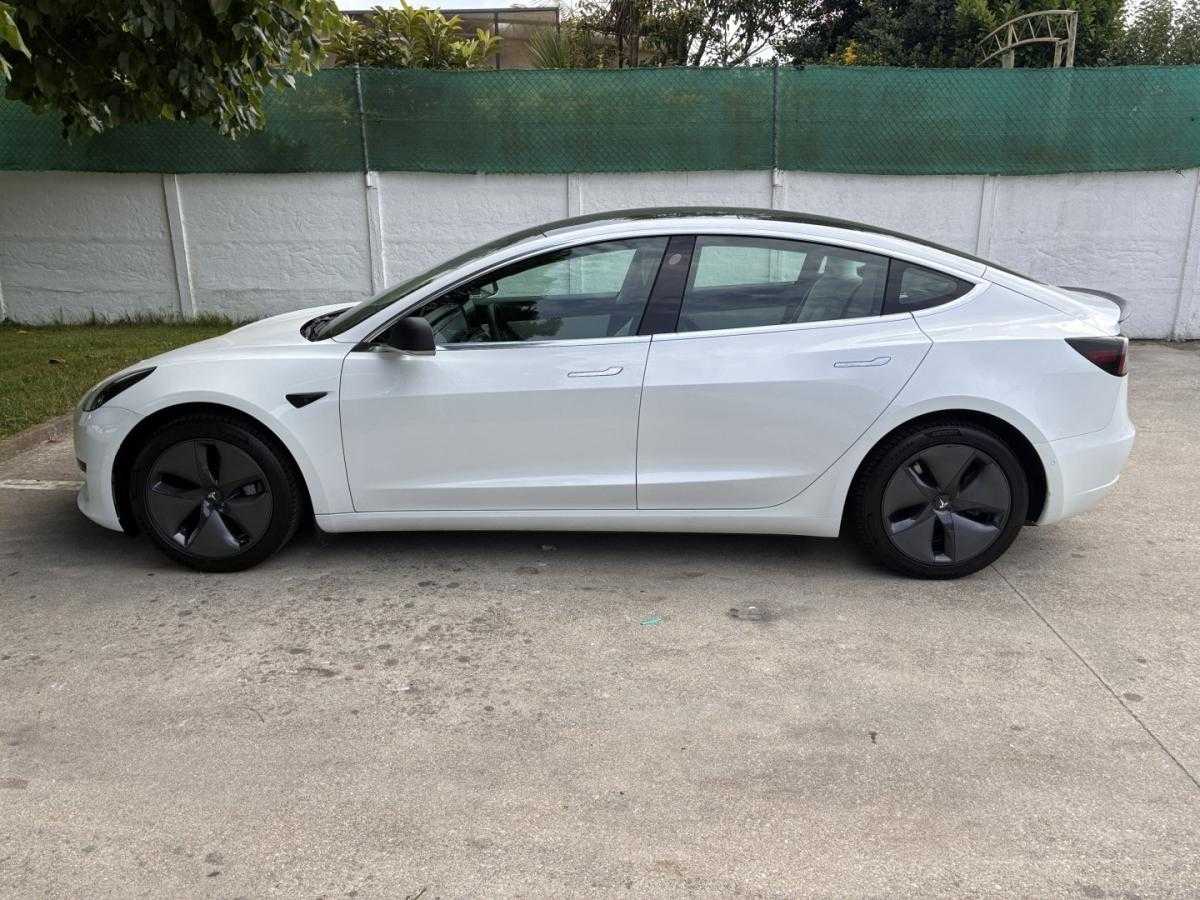 tesla-model-3-2020-eletrico-637cc