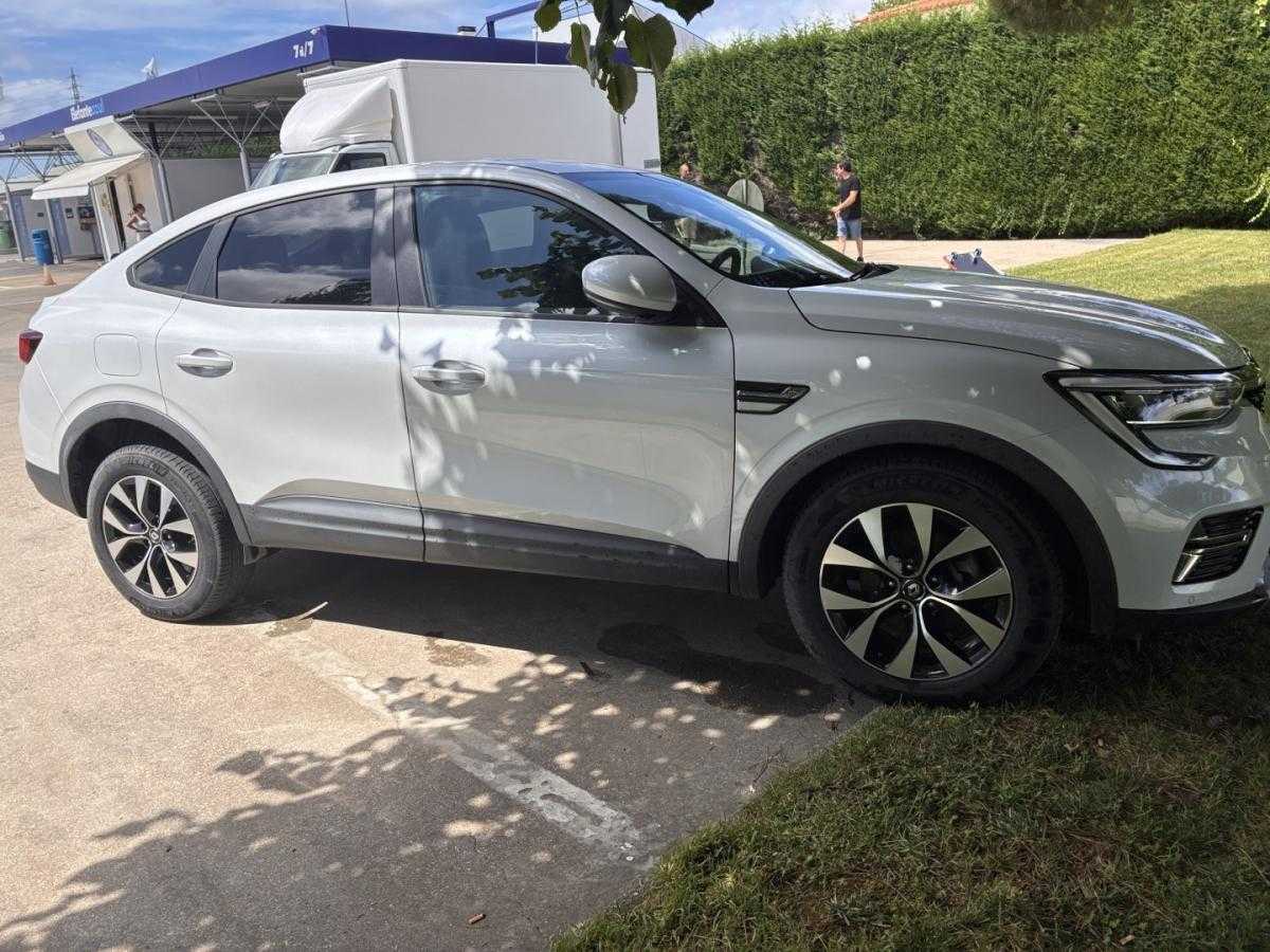 renault-arkana-2023-hibrido-1598cc