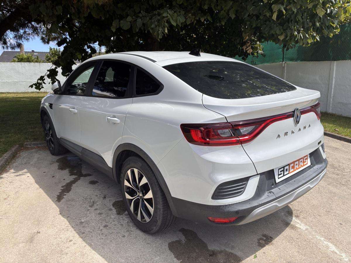 renault-arkana-2023-hibrido-1598cc