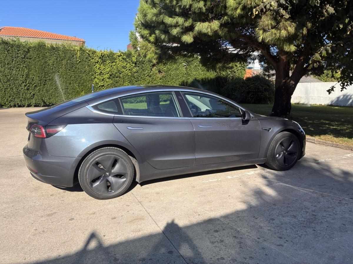 tesla-model-3-2020-eletrico-555cc