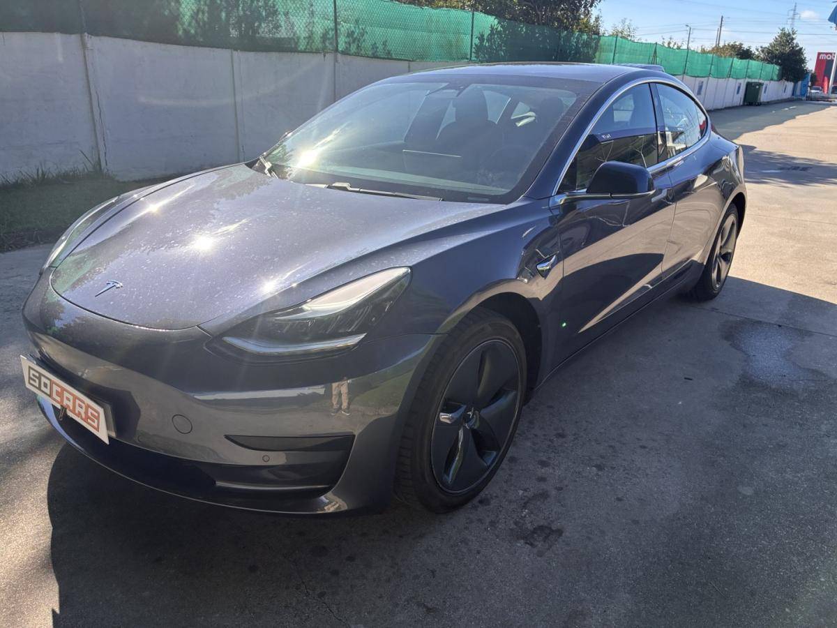 tesla-model-3-2020-eletrico-555cc