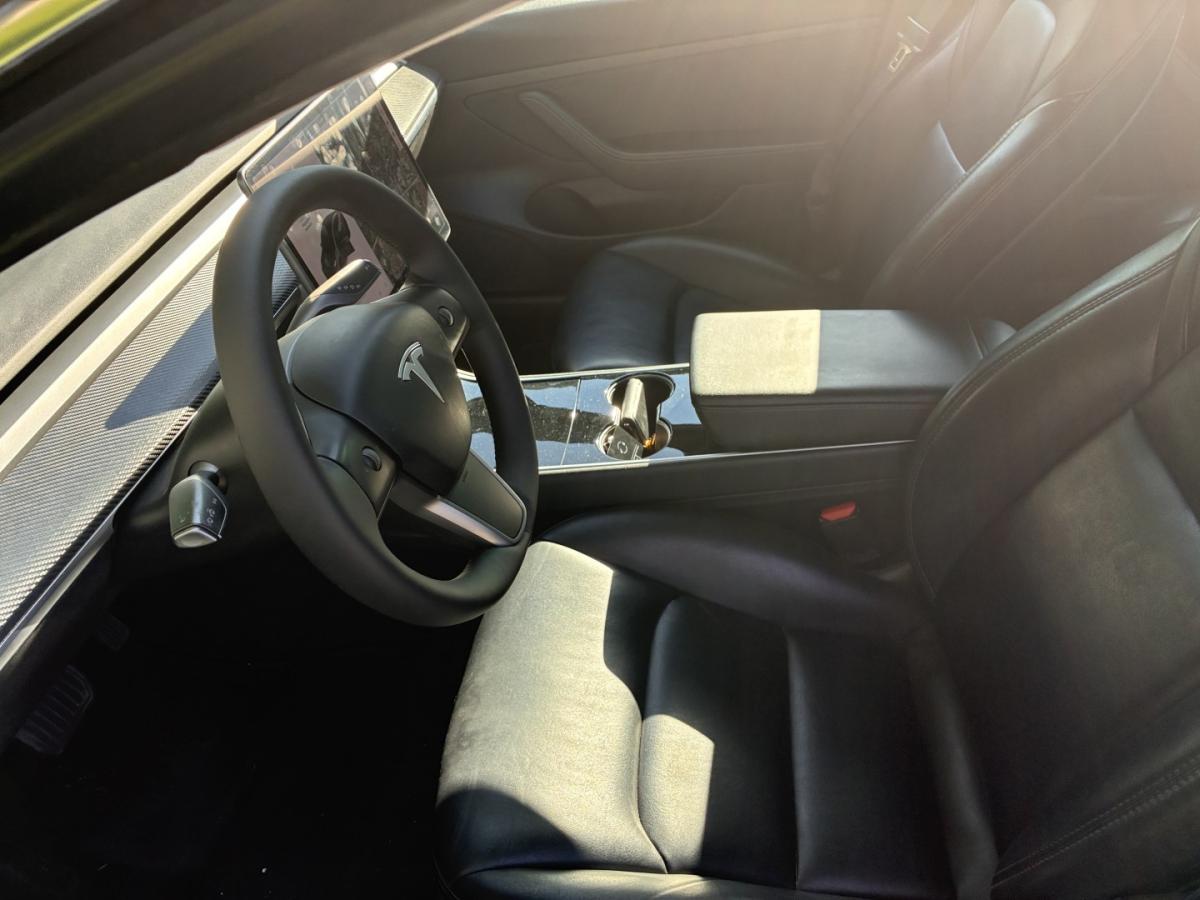 tesla-model-3-2020-eletrico-555cc