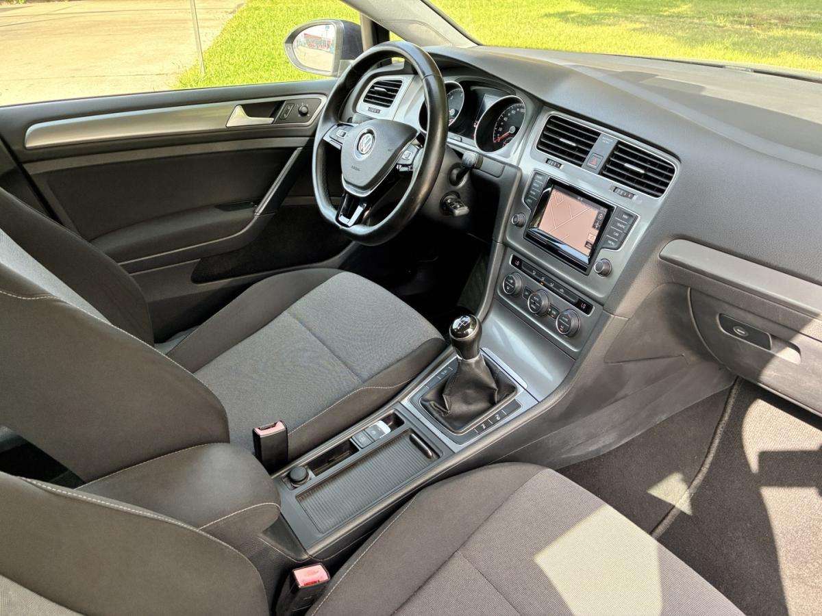 volkswagen-golf-2015-diesel-1598cc