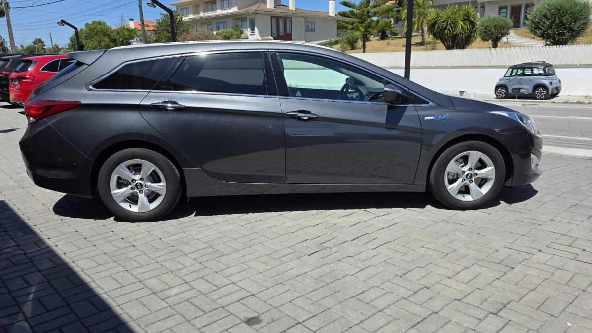 hyundai-i40-1-7-crdi-blue-2014-diesel-1685cc