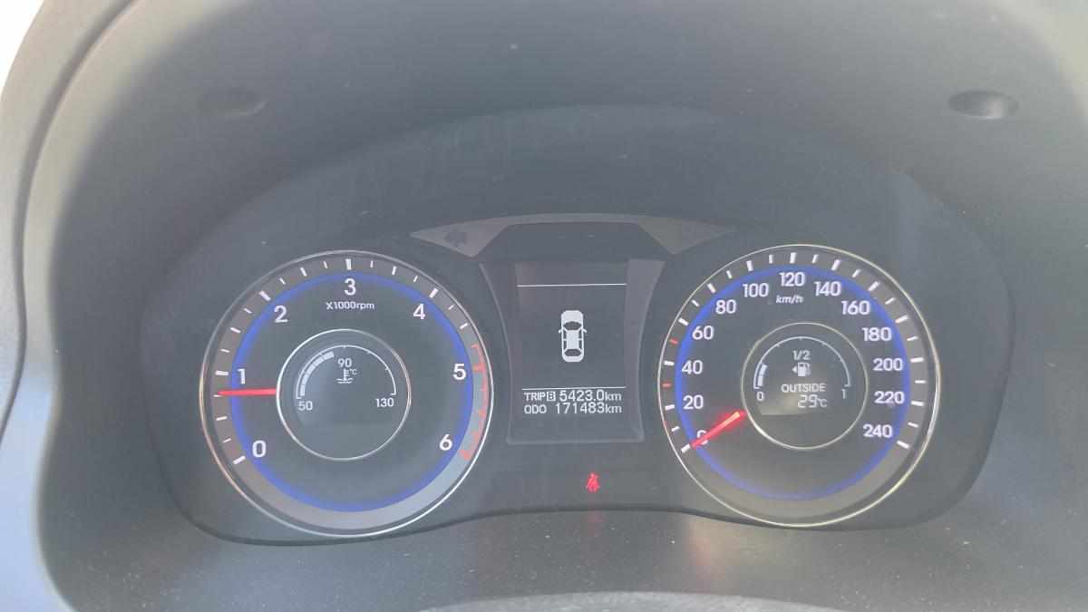 hyundai-i40-1-7-crdi-blue-2014-diesel-1685cc