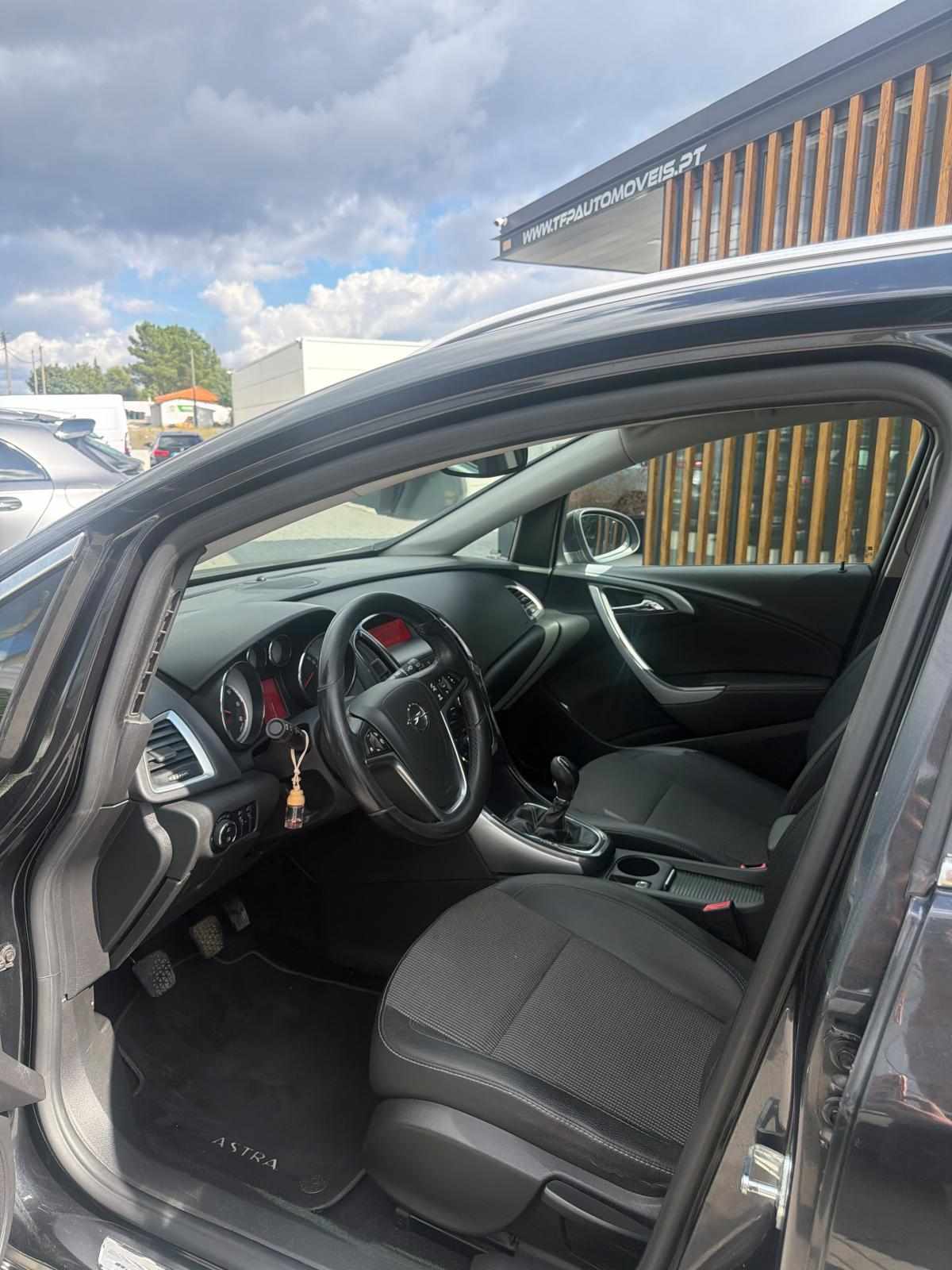 opel-astra-1-7-cdti-2012-diesel-1686cc