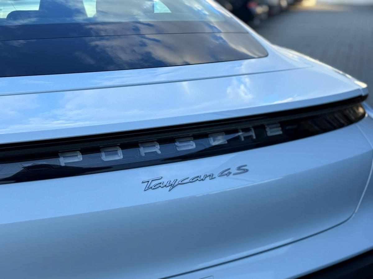 porsche-taycan-4s-2020-eletrico