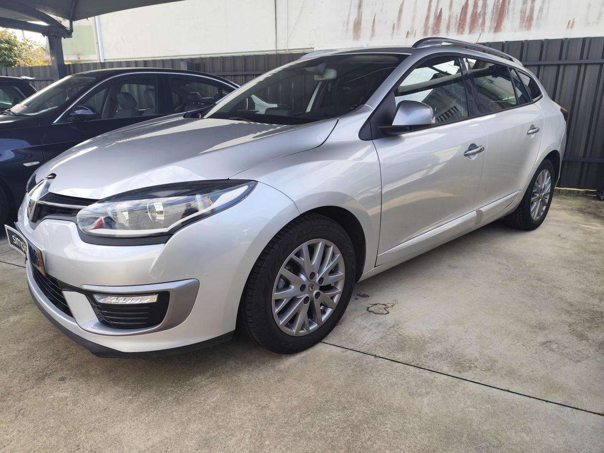 renault-megane-sport-tourer-2015-diesel-1461cc
