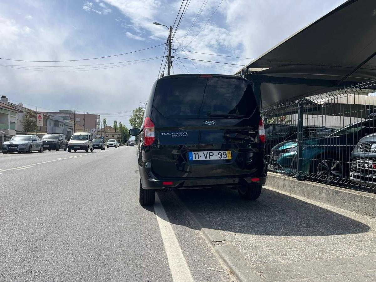ford-tourneo-courier-2018-gasolina-998cc