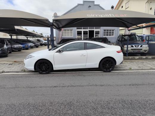 renault-laguna-2011-diesel-1995cc