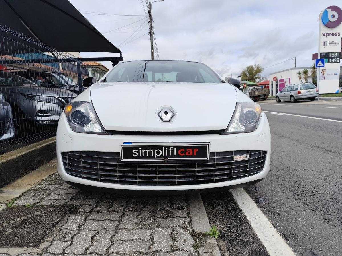 renault-laguna-2011-diesel-1995cc