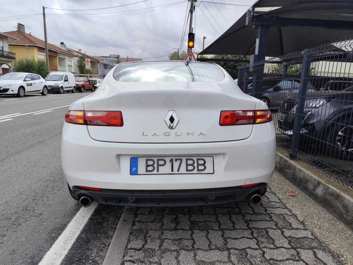 renault-laguna-2011-diesel-1995cc