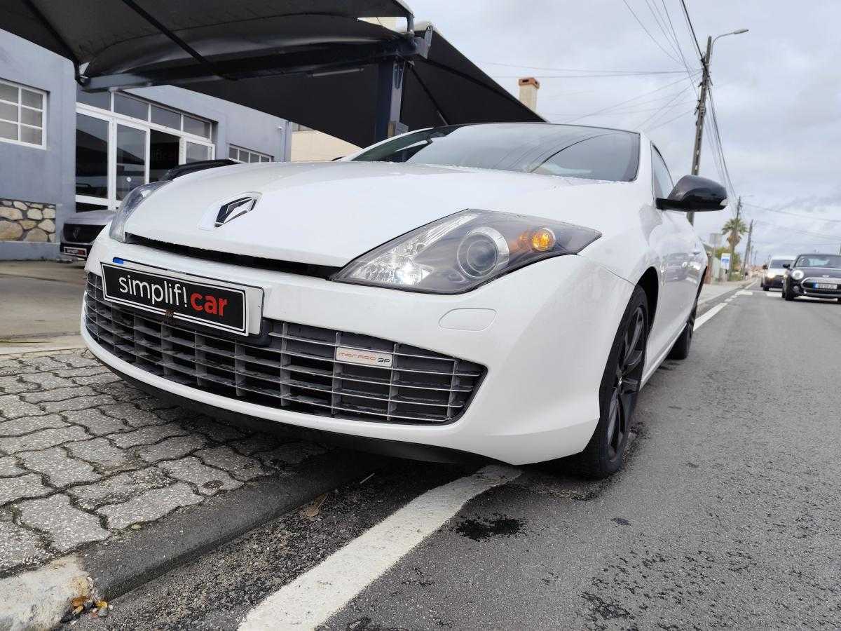 renault-laguna-2011-diesel-1995cc