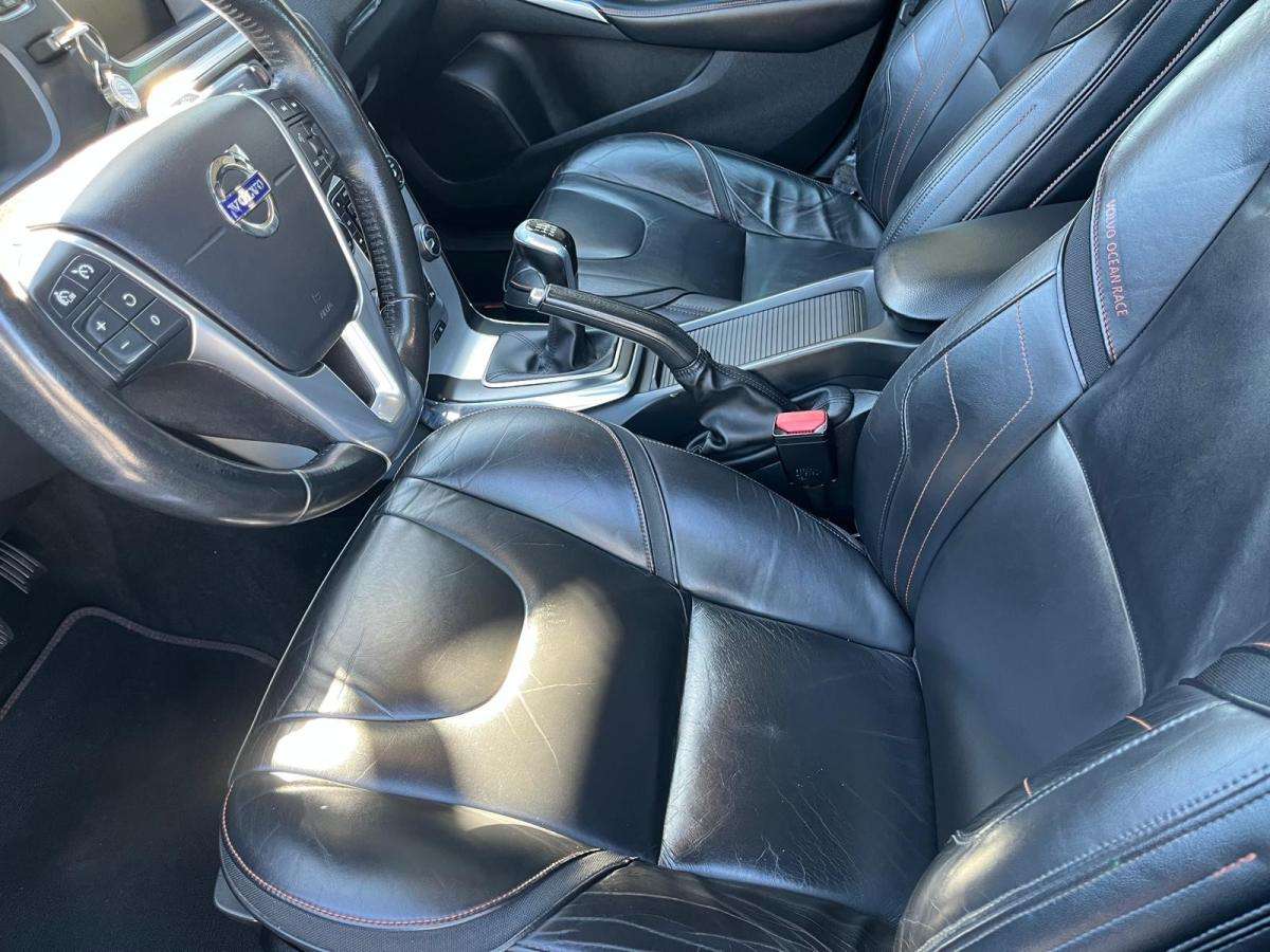 volvo-v40-2015-diesel-1969cc