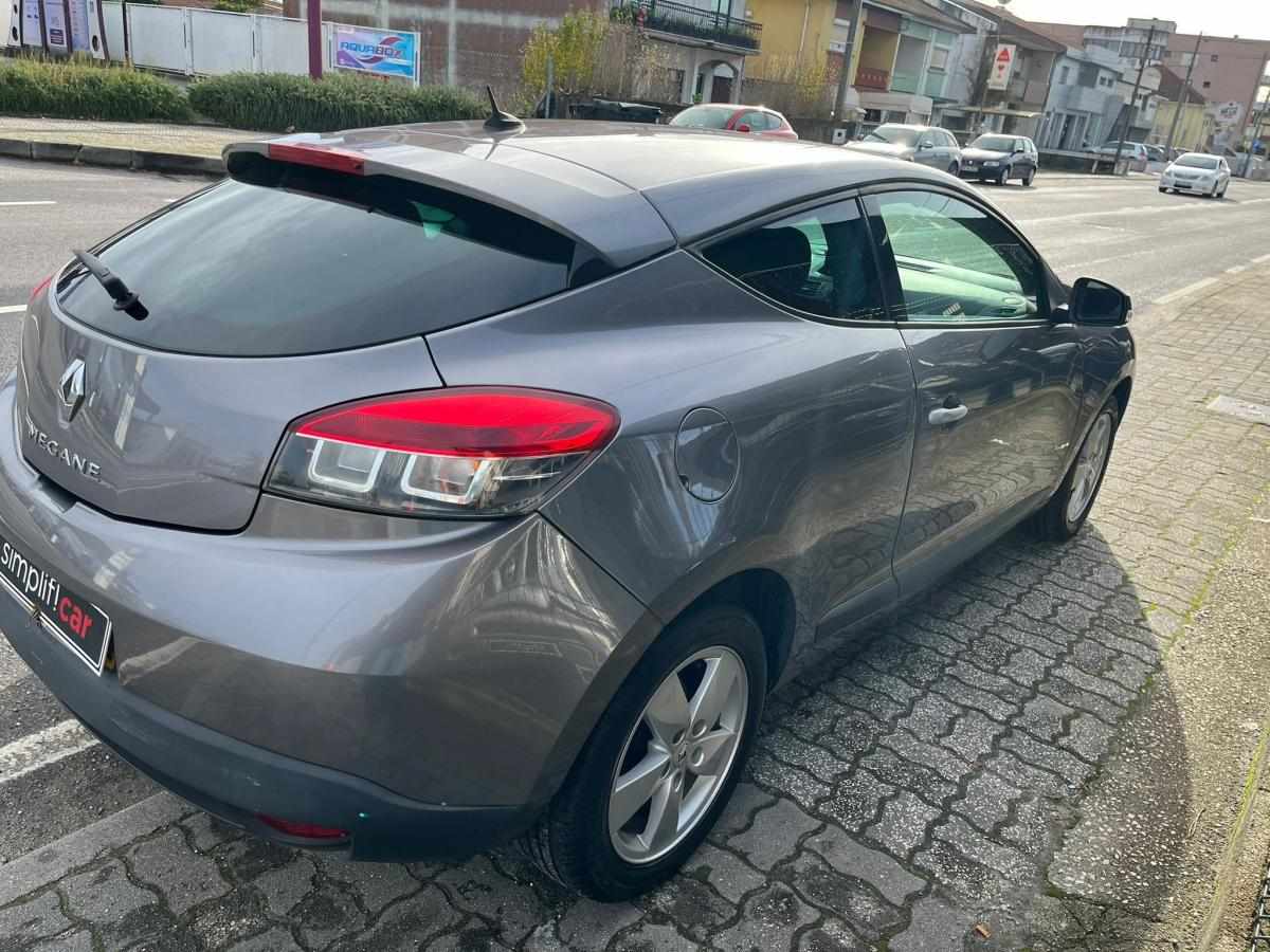 renault-megane-coupe-2011-diesel-1461cc