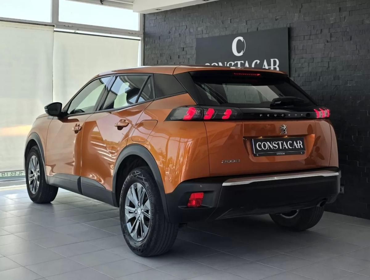 peugeot-2008-2023-gasolina-1199cc