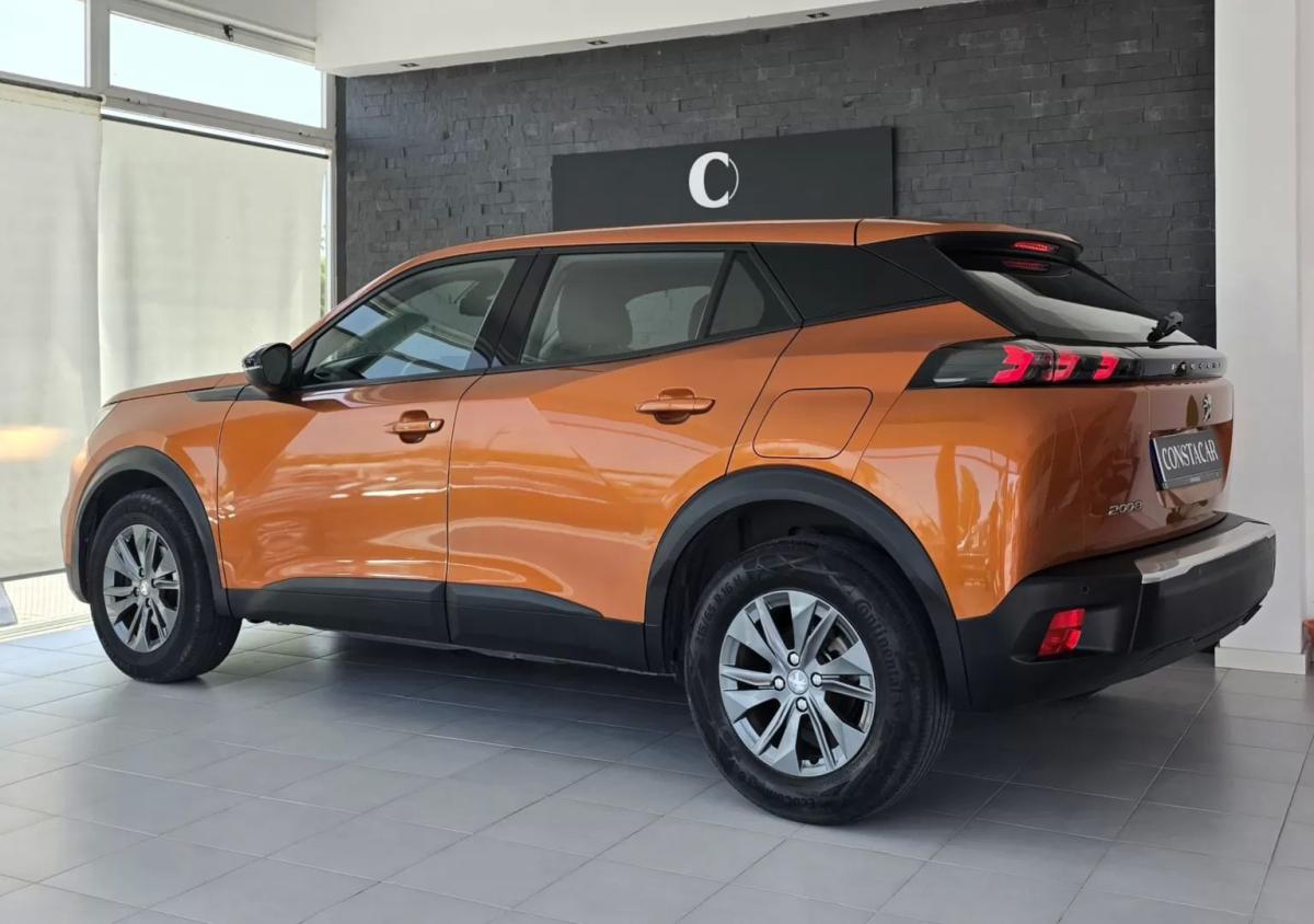 peugeot-2008-2023-gasolina-1199cc