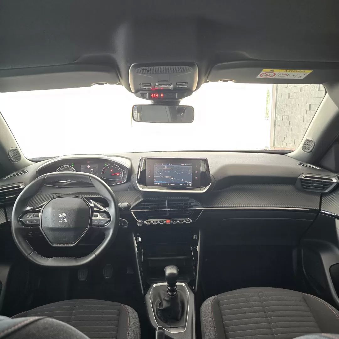 peugeot-2008-2023-gasolina-1199cc
