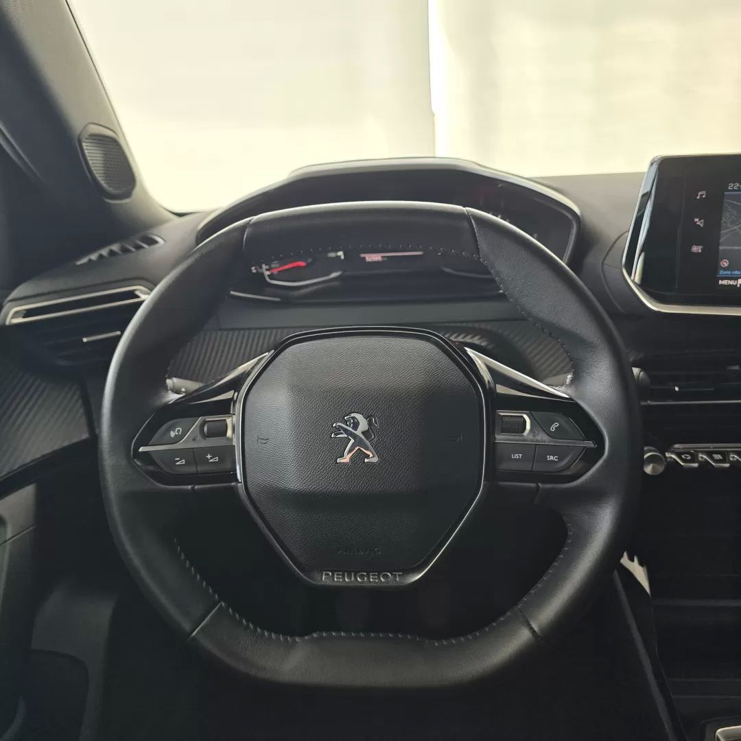 peugeot-2008-2023-gasolina-1199cc