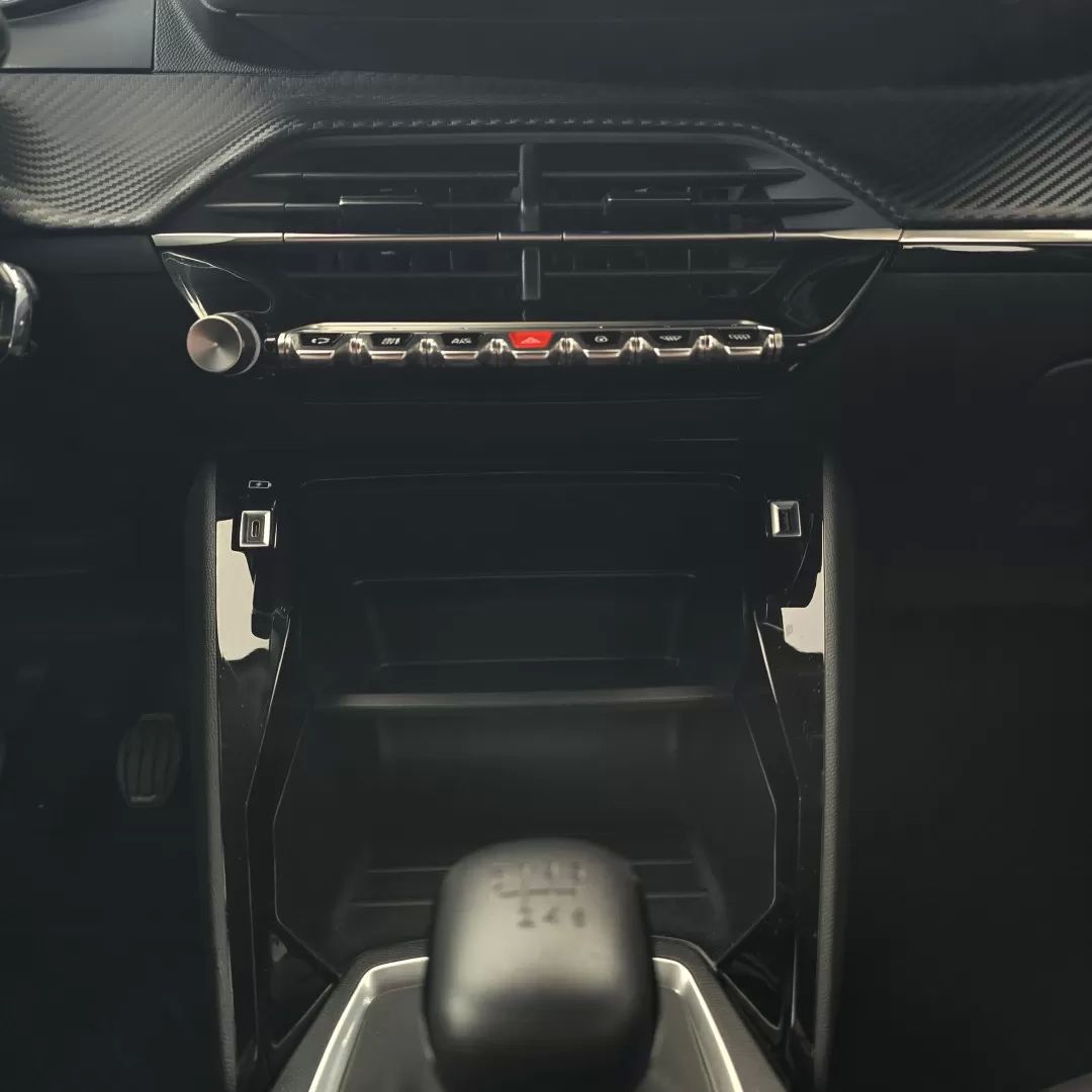 peugeot-2008-2023-gasolina-1199cc