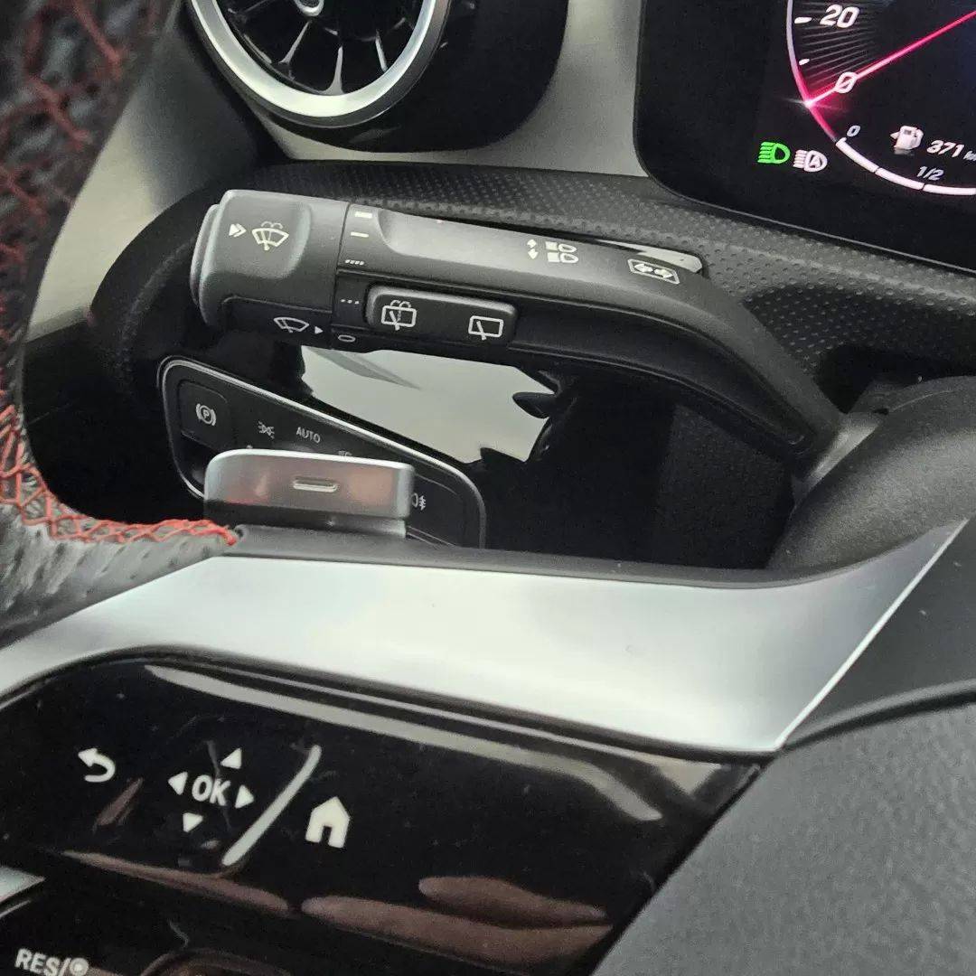 mercedes-benz-classe-a-2024-gasolina-1332cc