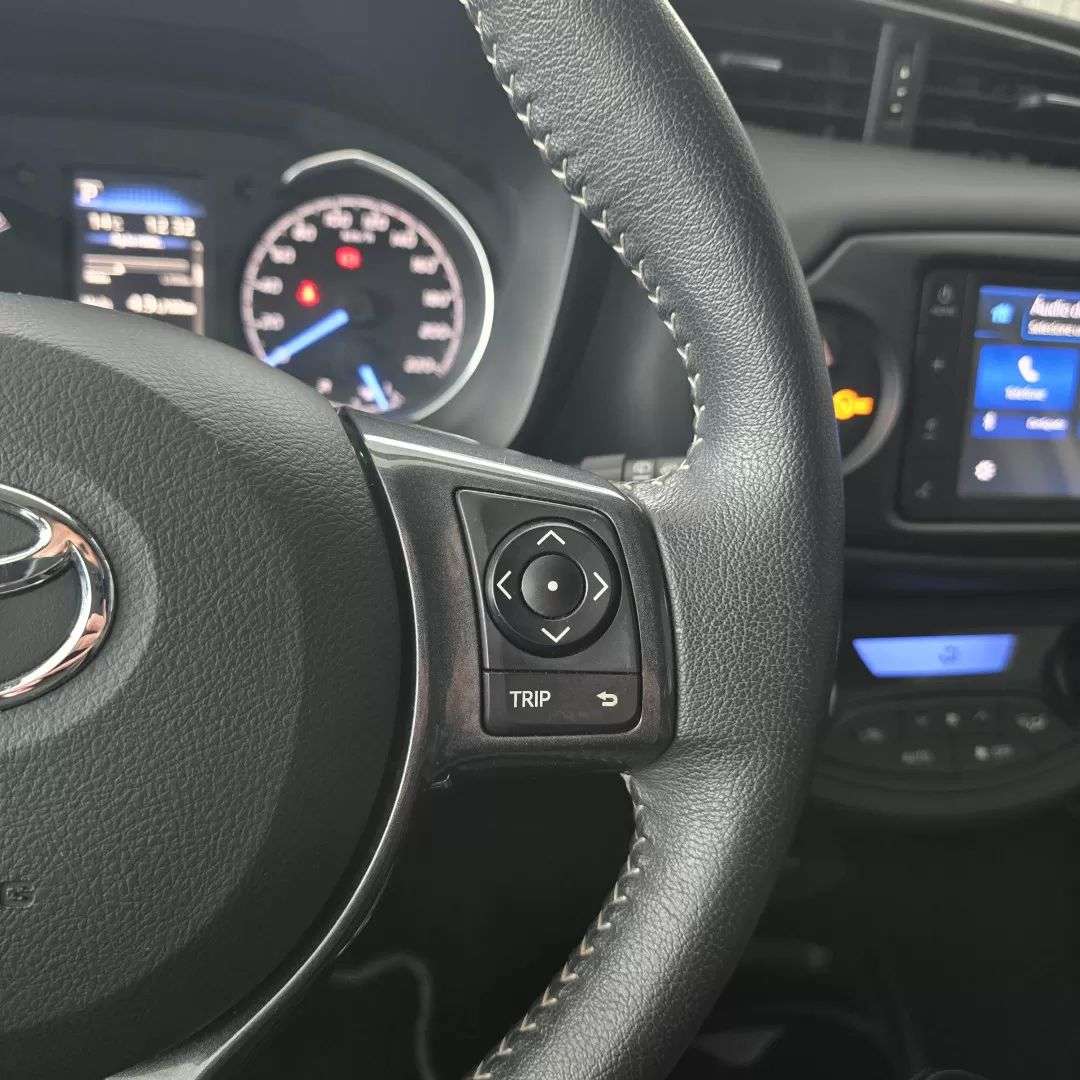 toyota-yaris-2020-hibrido-a-gasolina-1497cc