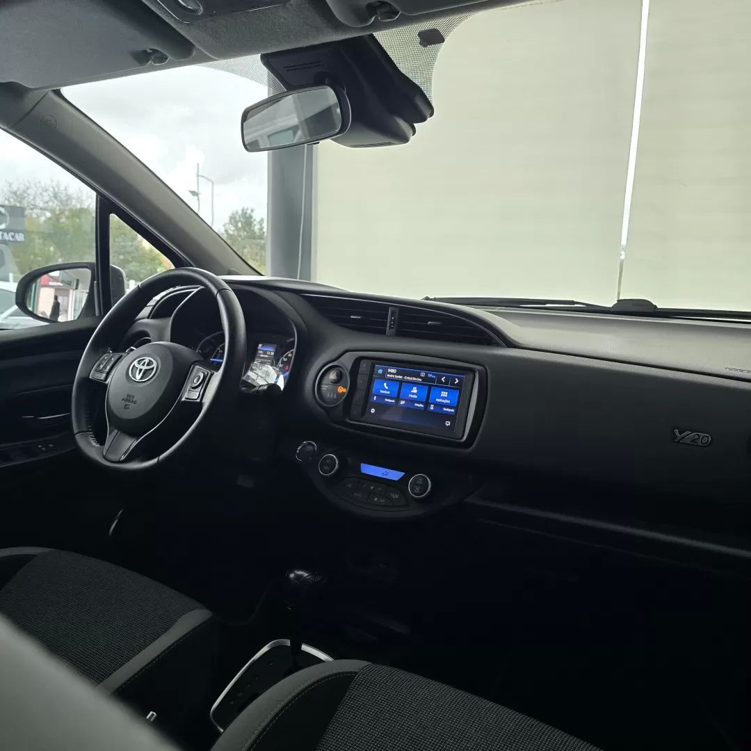 toyota-yaris-2020-hibrido-a-gasolina-1497cc