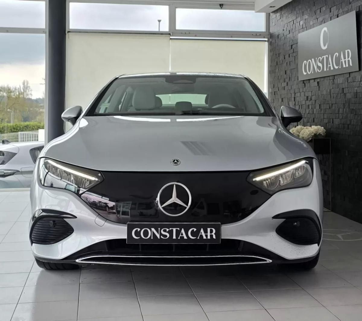 mercedes-benz-eqe-2023-eletrico-200cc