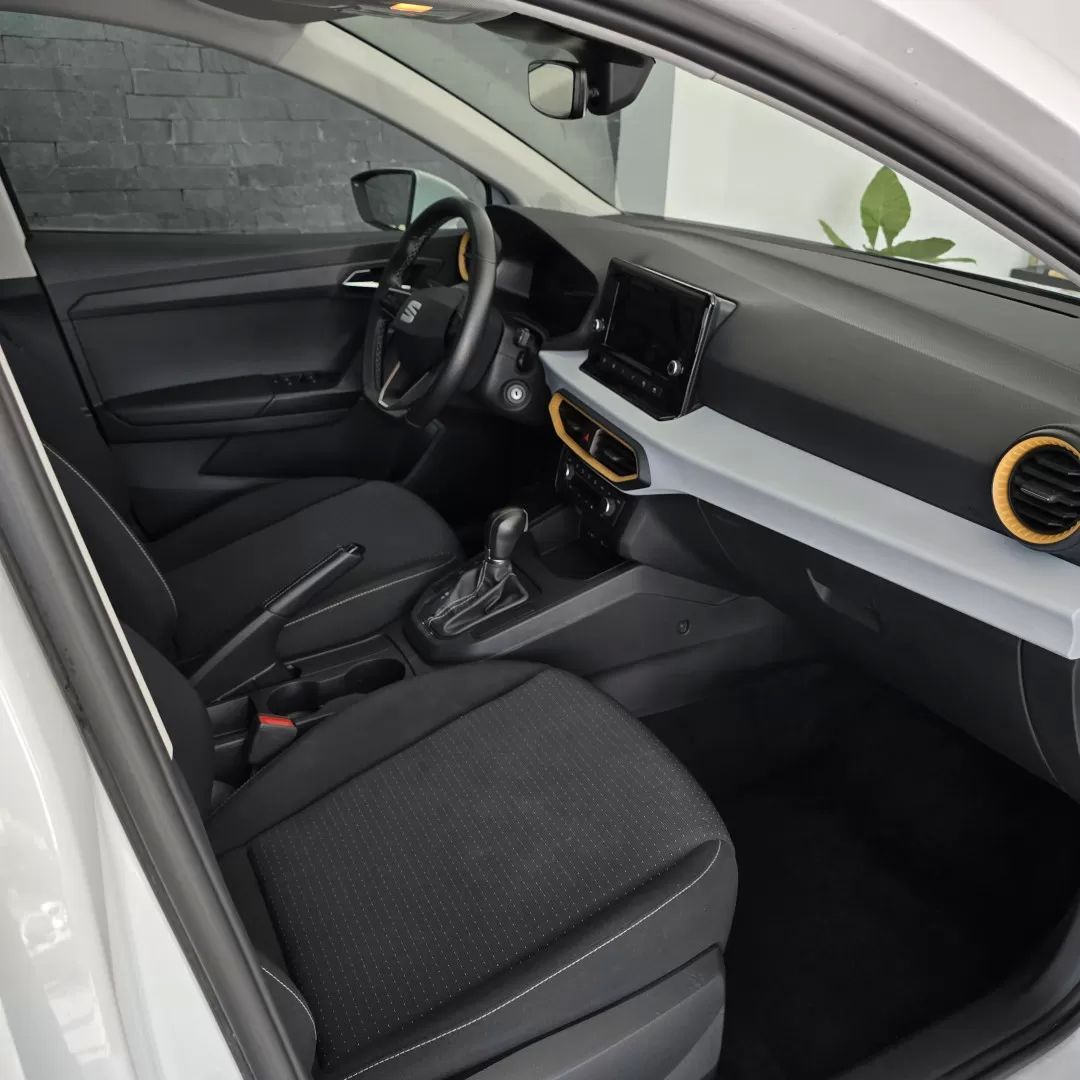 seat-ibiza-2024-gasolina-999cc