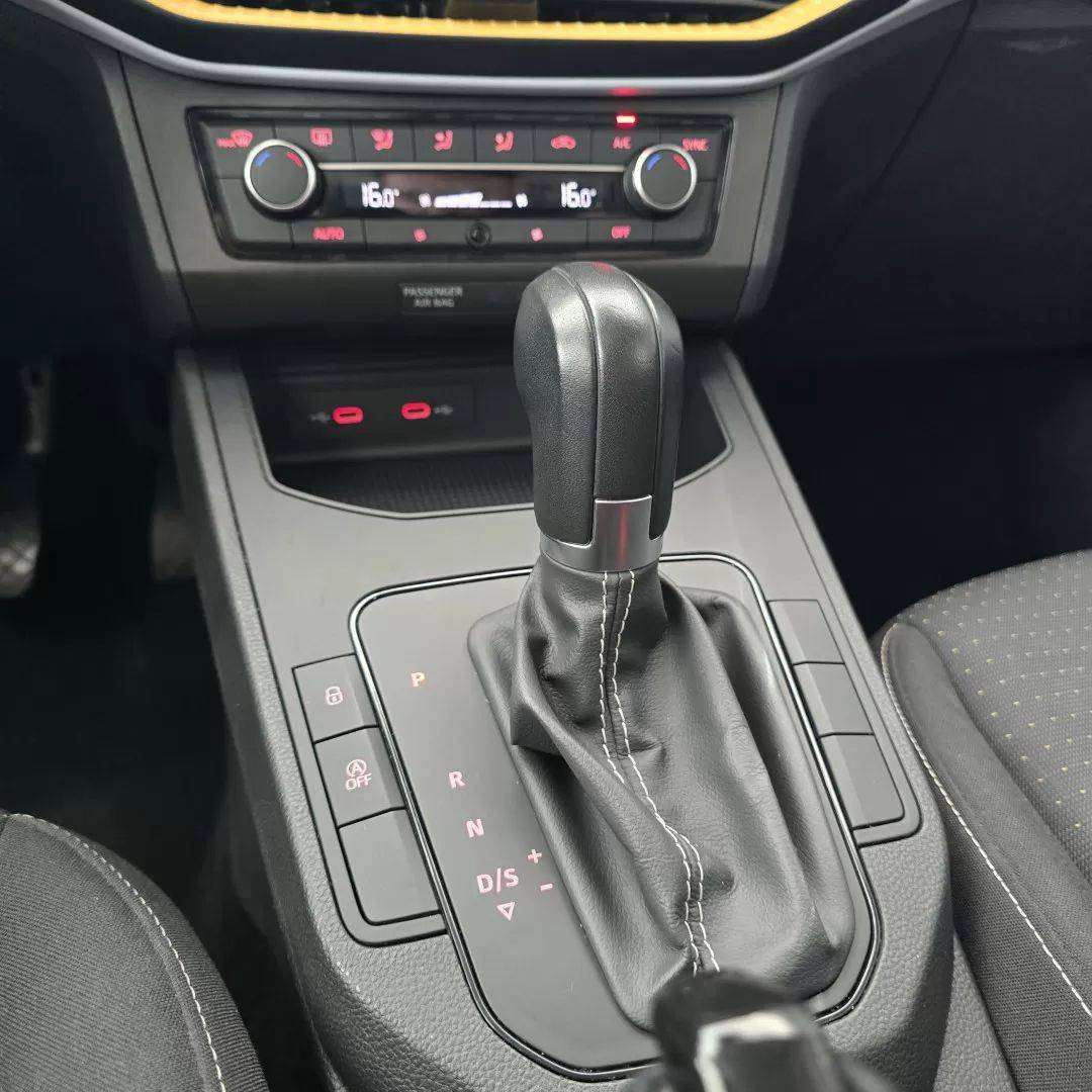 seat-ibiza-2024-gasolina-999cc