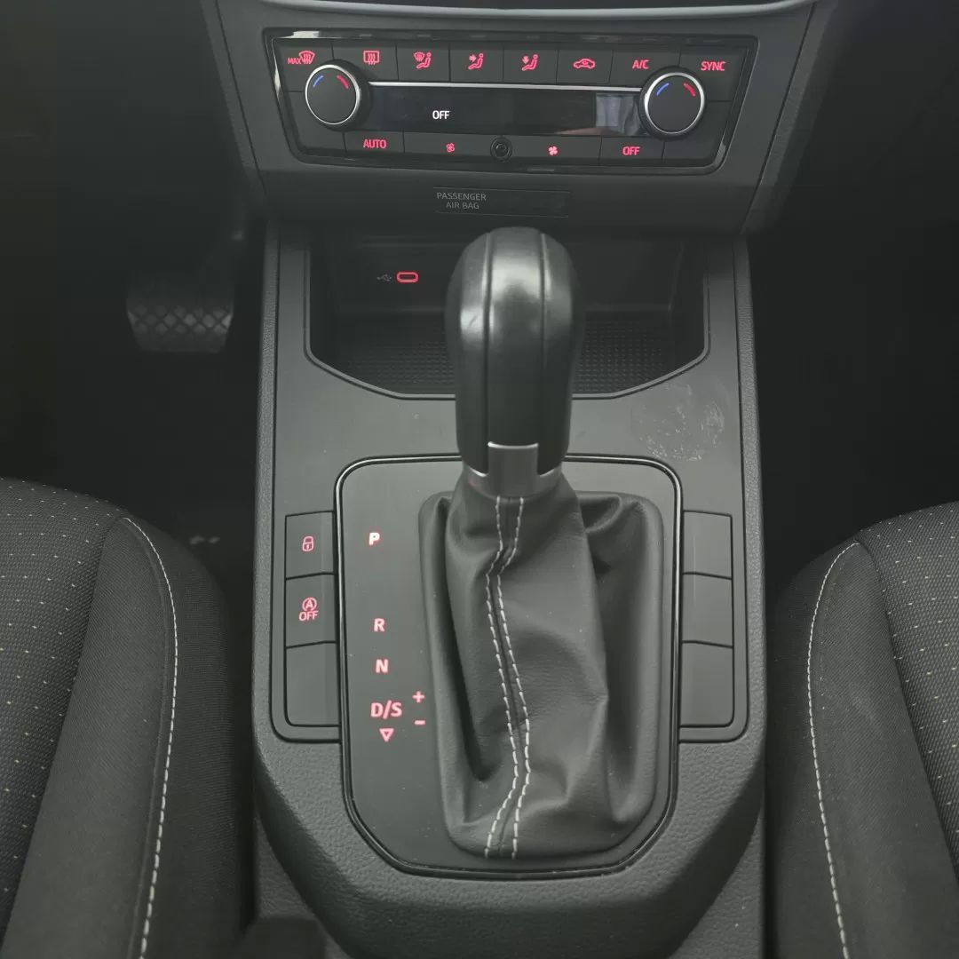 seat-ibiza-2024-gasolina-999cc