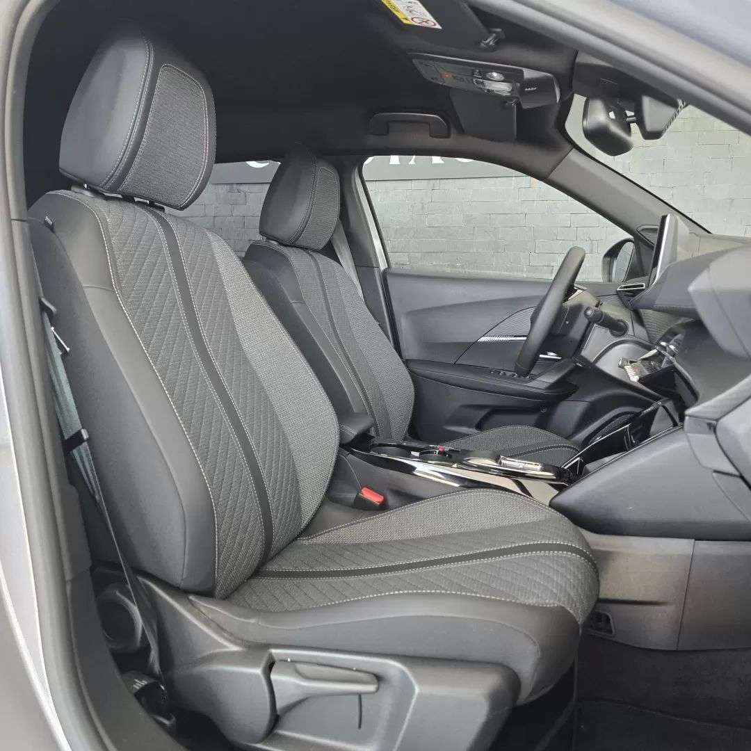 peugeot-e-2008-2025-eletrico-200cc