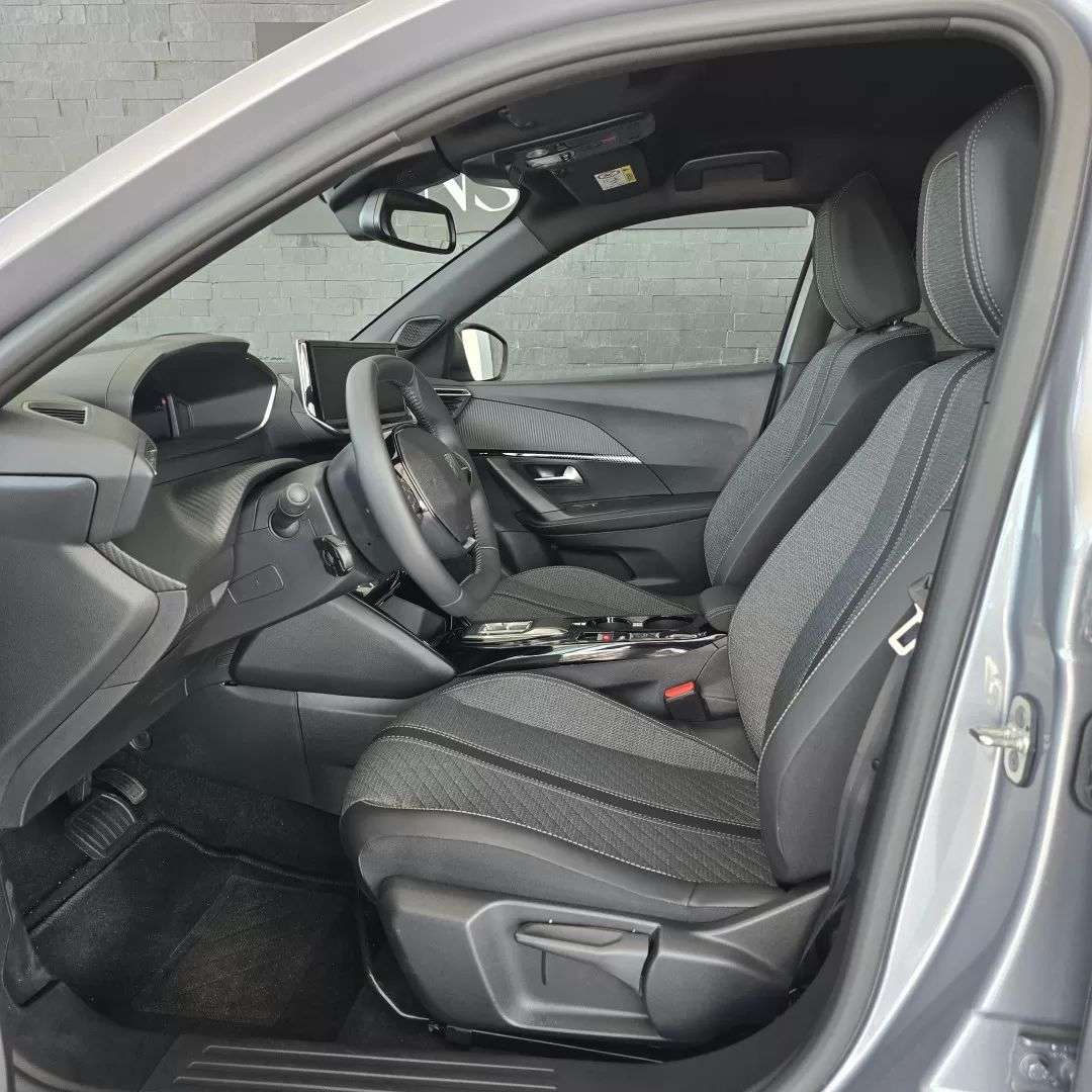 peugeot-e-2008-2025-eletrico-200cc