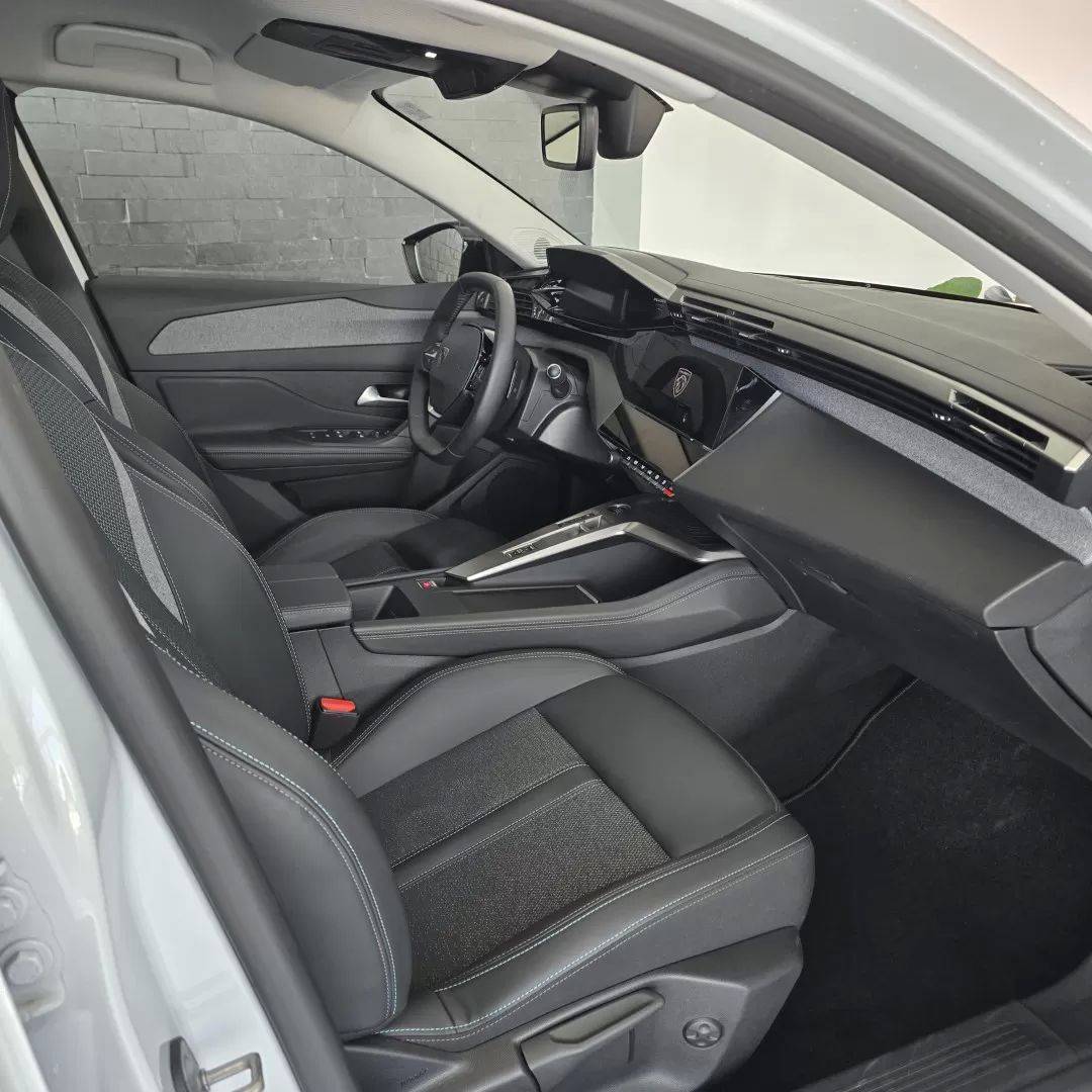 peugeot-308-sw-2024-gasolina-1199cc
