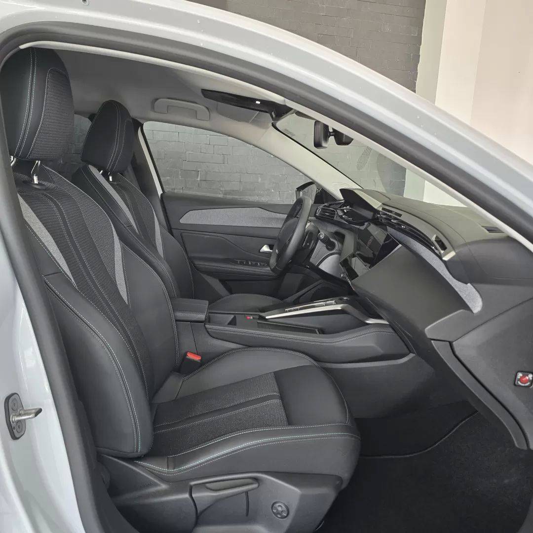 peugeot-308-sw-2024-gasolina-1199cc