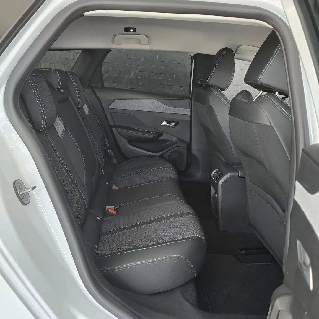 peugeot-308-sw-2024-gasolina-1199cc