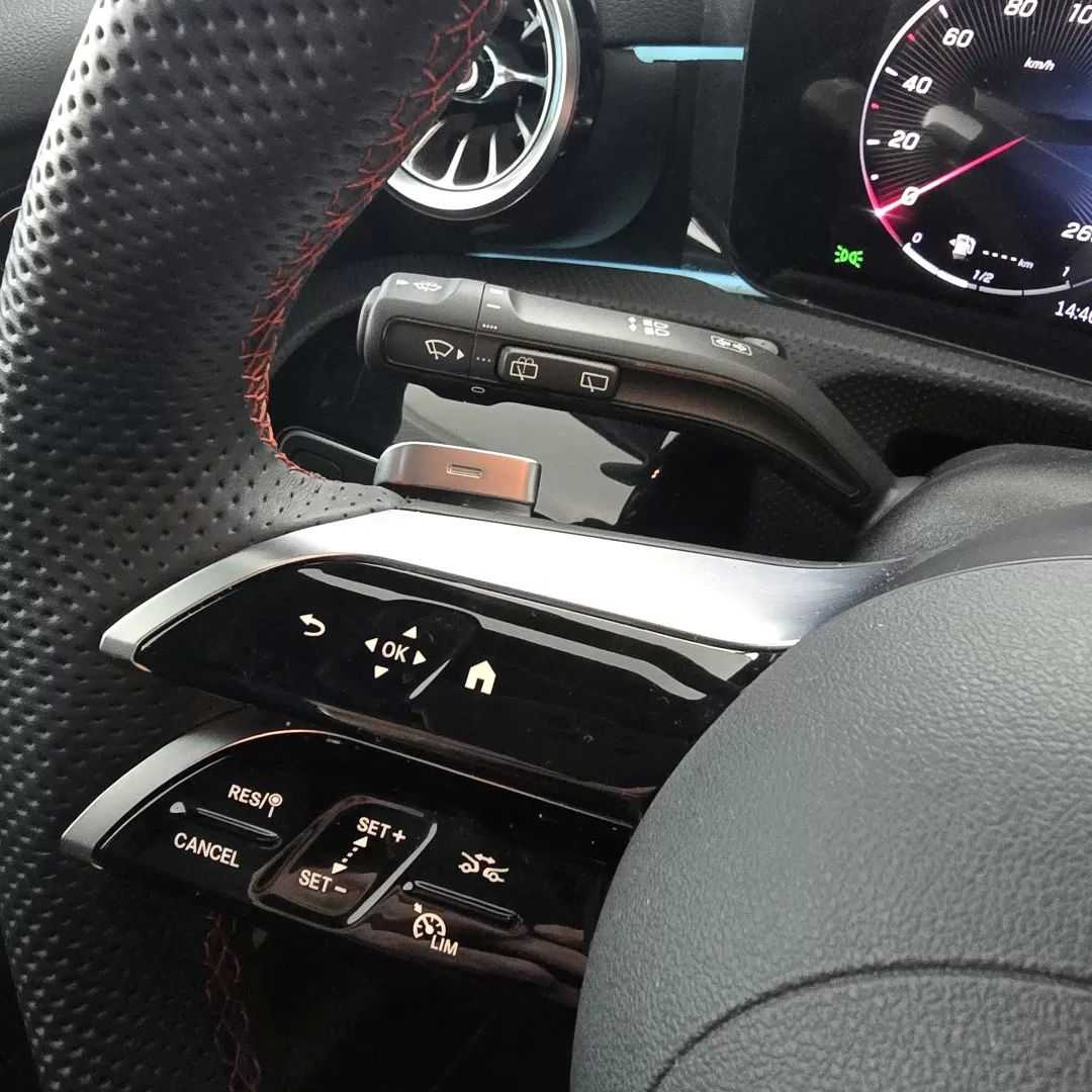 mercedes-benz-classe-a-2025-hibrido-1332cc