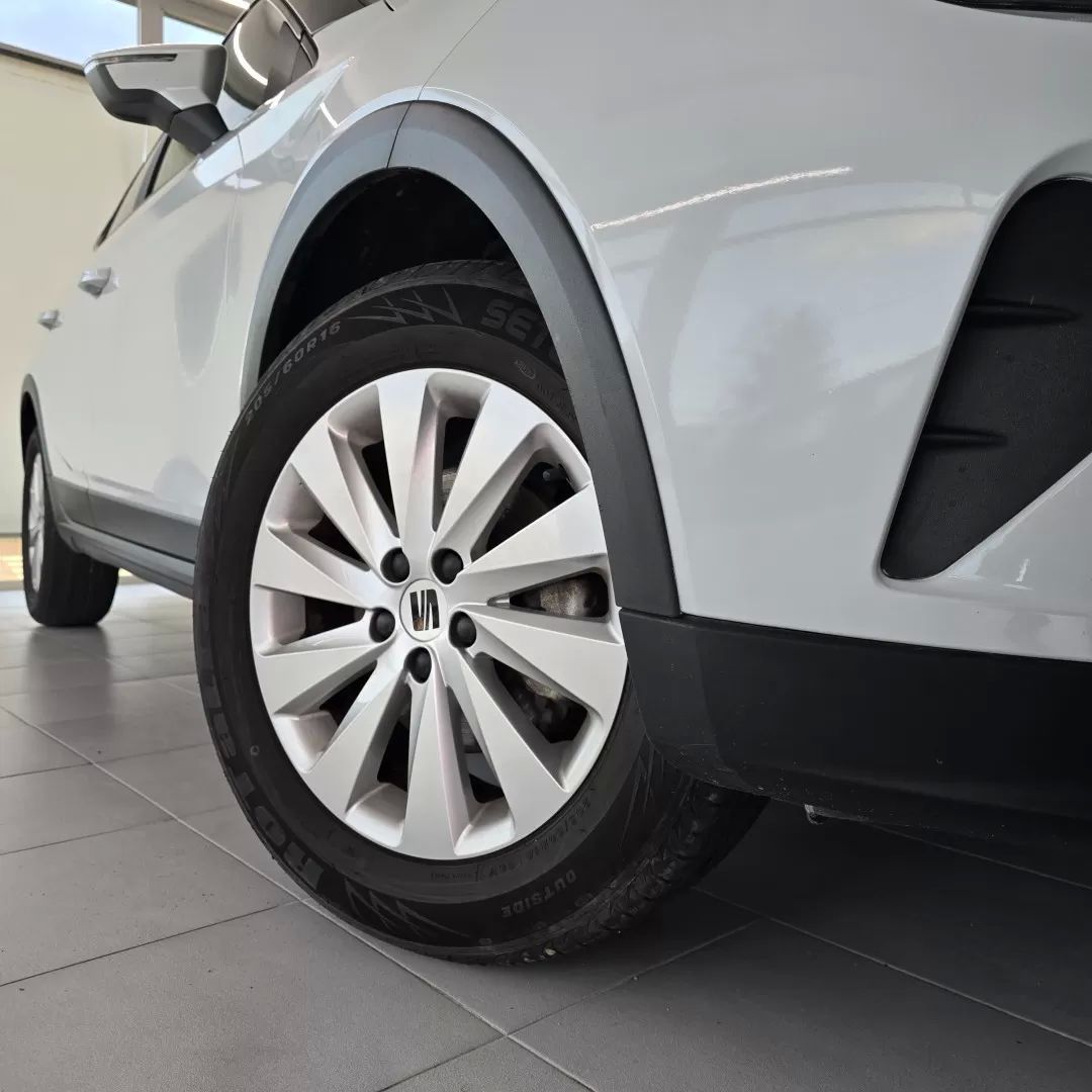 seat-arona-2025-gasolina-999cc